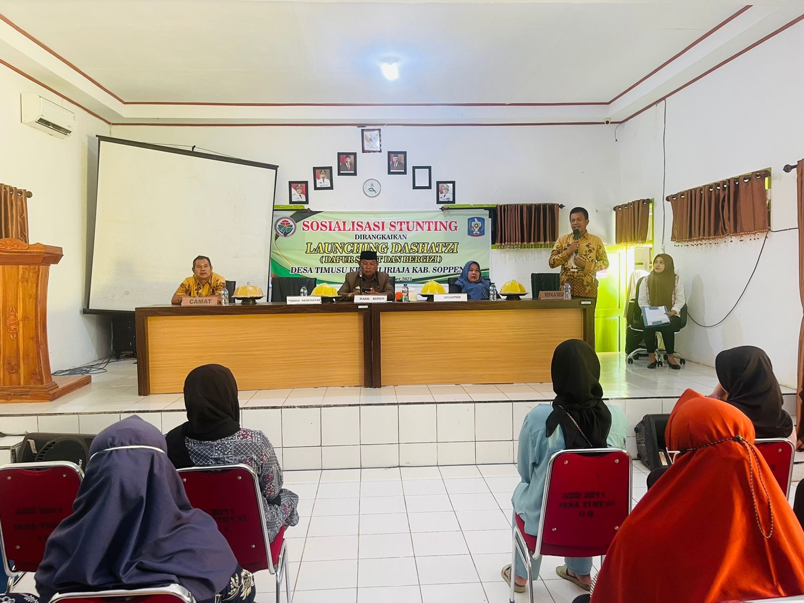 Wabup Soppeng Hadiri Sosialisasi Stunting dan Melaunching Program Dashatzi di Desa Timusu