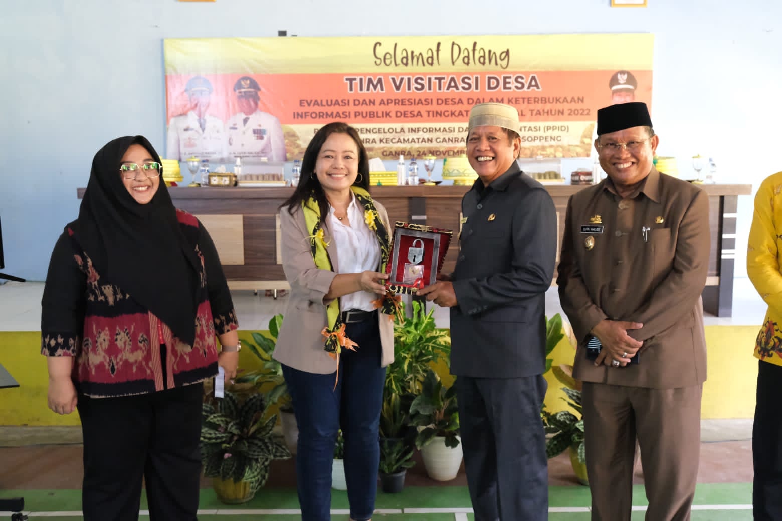 Bupati Soppeng Apresiasi Desa Ganra Atas Prestasi di Tingkat Nasional Keterbukaan Informasi Publik