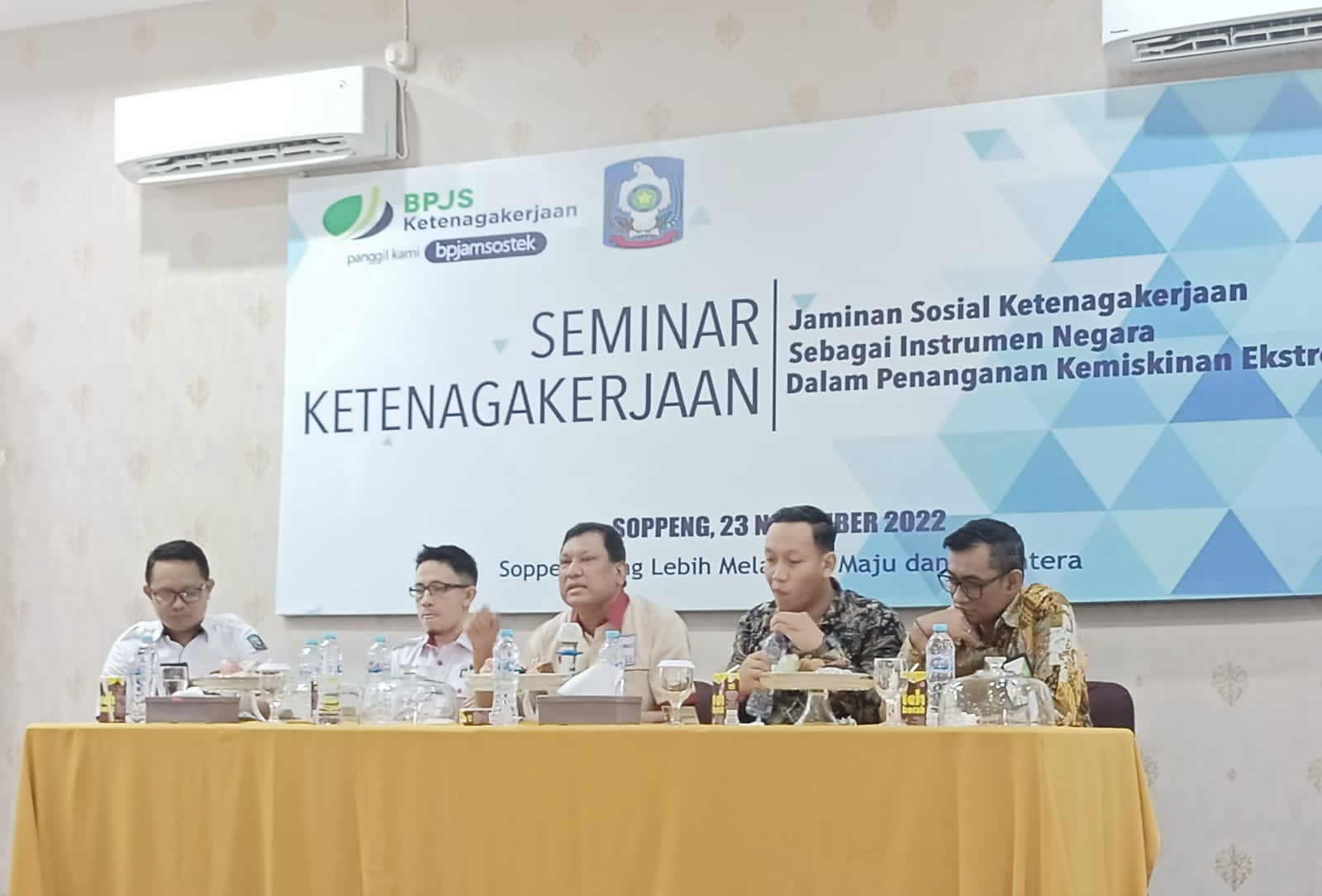 Dpmptsp & Nakertrans Kab.Soppeng Menggelar Seminar Ketenagakerjaan dan Launching Inovasi Sipakalebbi