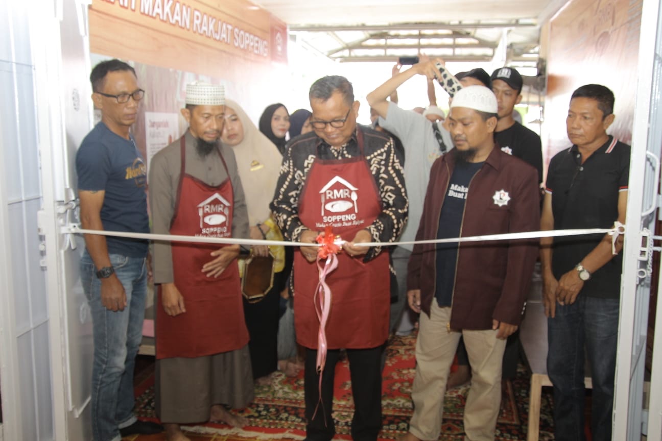 Wabup Soppeng Hadiri Acara Launching Rumah Makan Rakyat Program Berbagi Makanan Gratis