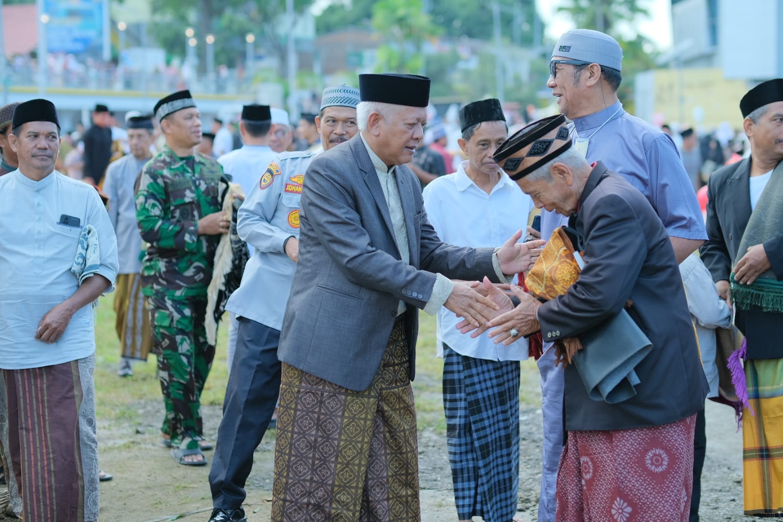 Ribuan Masyarakat Kab.Soppeng Memadati Lapangan Gasis Mengikuti Shalat Idul Adha 1444H