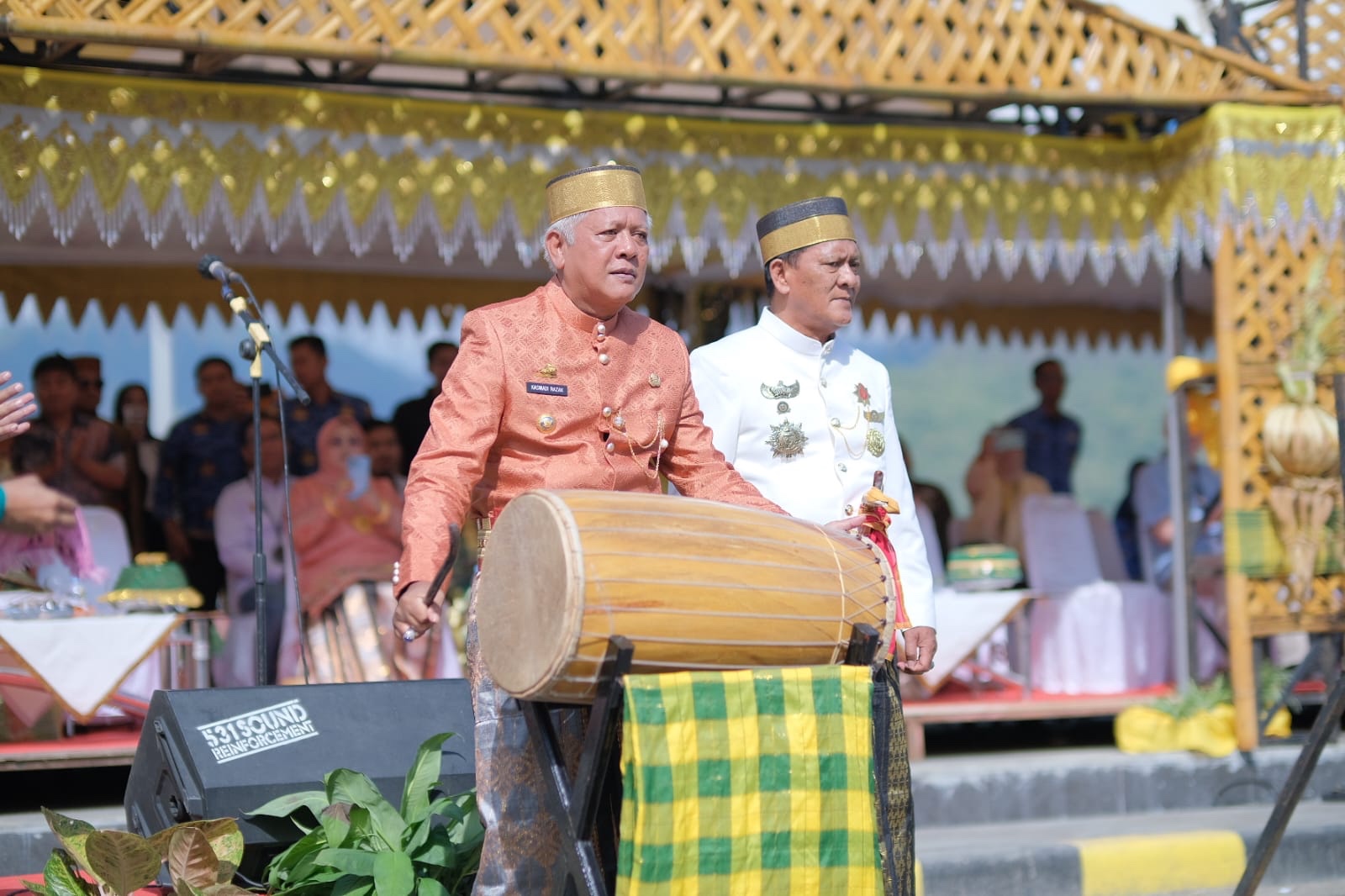 Bupati Soppeng Membuka Sekaligus Melepas Secara Resmi Kirab Budaya Gau Maraja