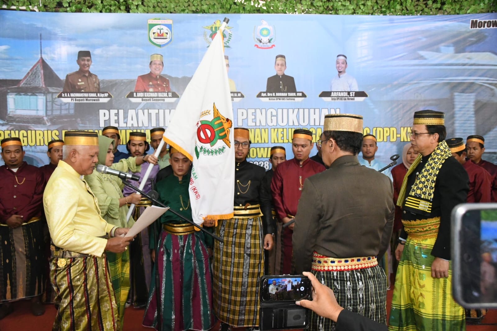 Bupati Soppeng Melantik dan Mengukuhkan DPD-KKS Kabupaten Morowali Masa Bhakti 2023-2028