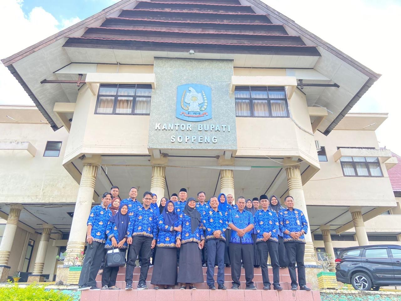 Tingkatkan Kualitas Pengelolaan Keuangan Daerah, Pj Sekda Soppeng Menerima Kunjungan Studi Tiru Tim IPKD Kab.Barru