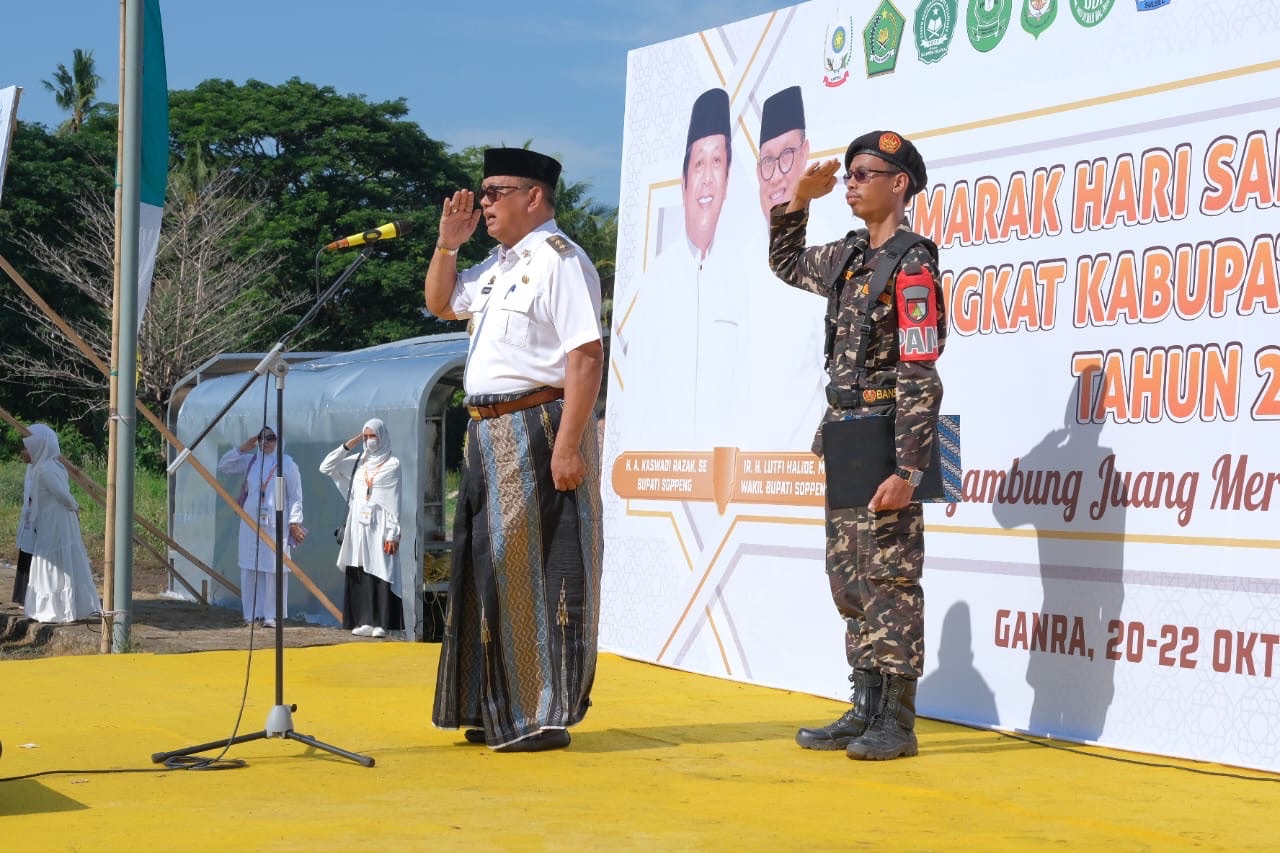 Wabup Soppeng Bertindak Selaku Pembina Upacara dan Tekankan Pentingnya Peranan Santri Mempertahankan Kemerdekaan RI