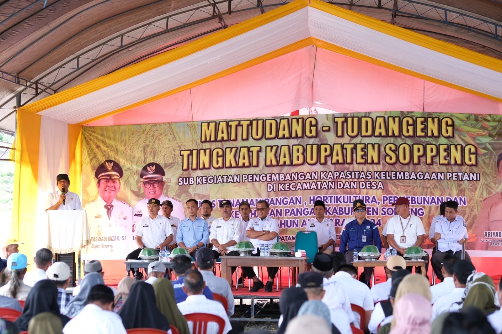 Bupati Soppeng Membuka Secara Resmi Acara Mattudang-Tudangeng Tingkat Kab.Soppeng Membangun Program Pertanian