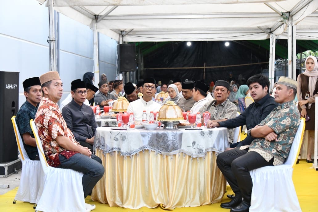 Sejumlah Tokoh Penting Hadiri Buka Puasa Bersama di Kediaman Pribadi Bupati Soppeng