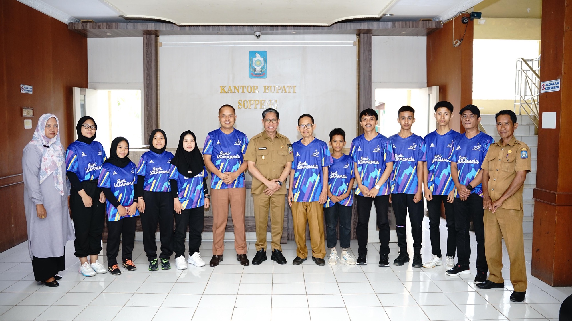 Wakil Bupati Soppeng Lepas Kontingen Tenis Meja ke Ajang Pra Porprov XVIII Sulsel