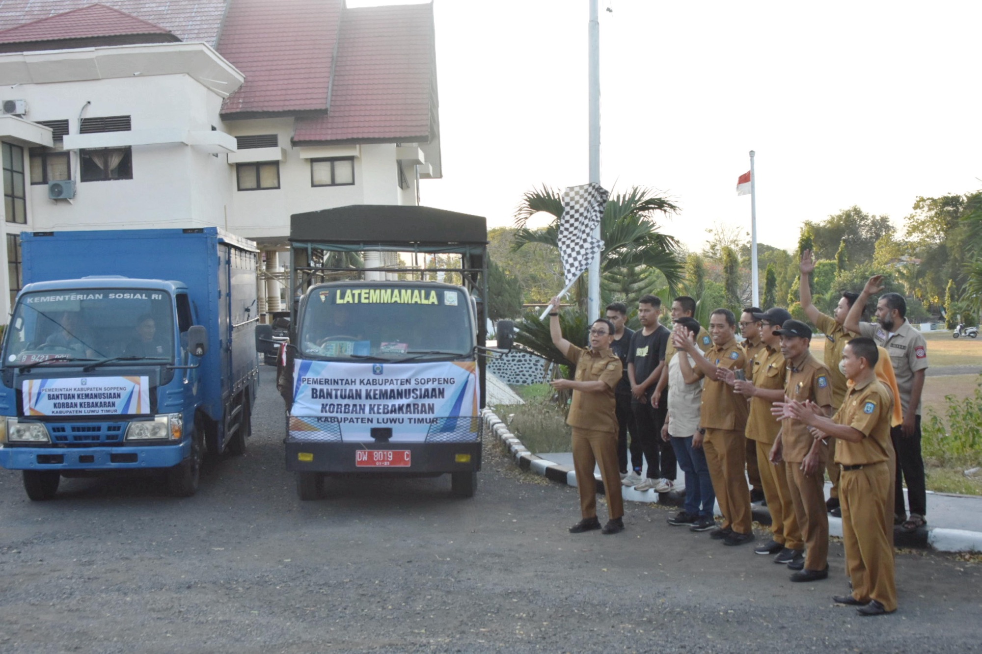 Dari Soppeng untuk Luwu Timur, Bantuan Kemanusiaan Terdampak Bencana Kebakaran